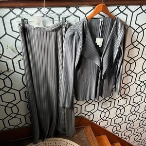 Milano Women’s Pantsuit